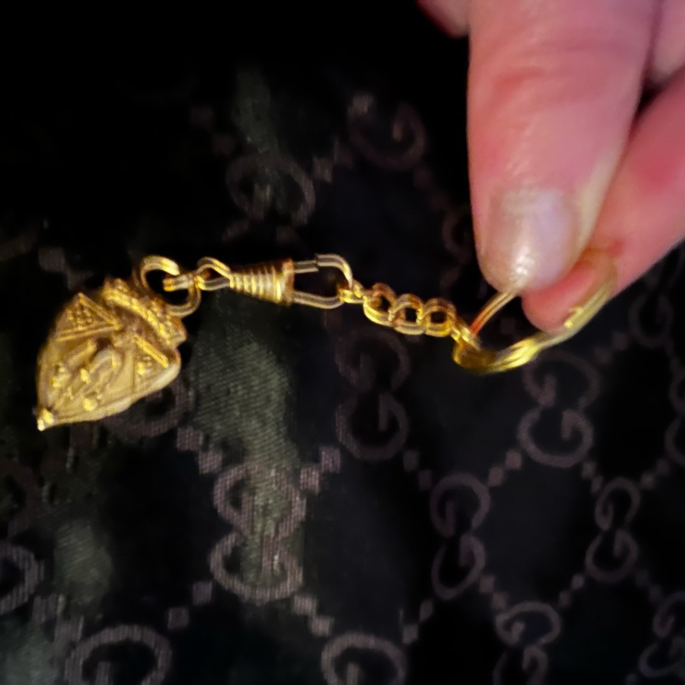 Vintage Gucci Crest Charm Keychain - Picture 2 of 7